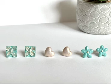 FÉMMENTES ékszerek