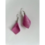 Kép 3/3 - Extra csillogó sziromlevél fülbevaló - sötét rózsaszín