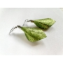 Kép 3/5 - Extra csillogó sziromlevél fülbevaló - világos zöld